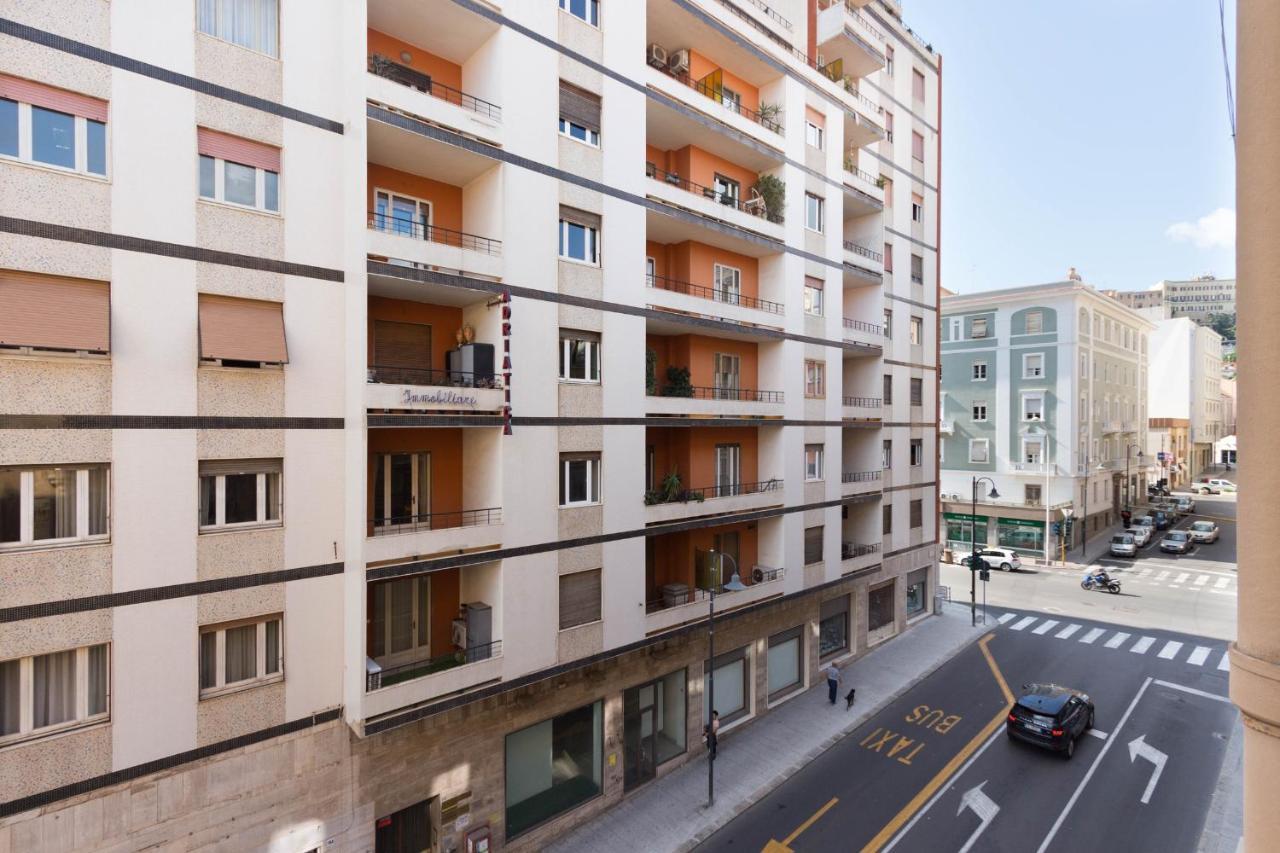 Bb22 Cagliari Hotel Luaran gambar